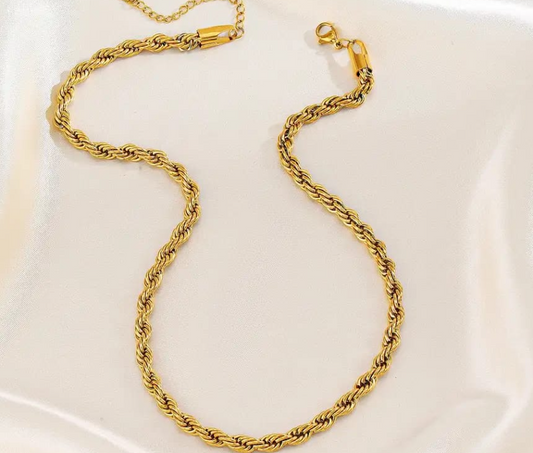 Luxe Radiance Gold Chain ✨💛